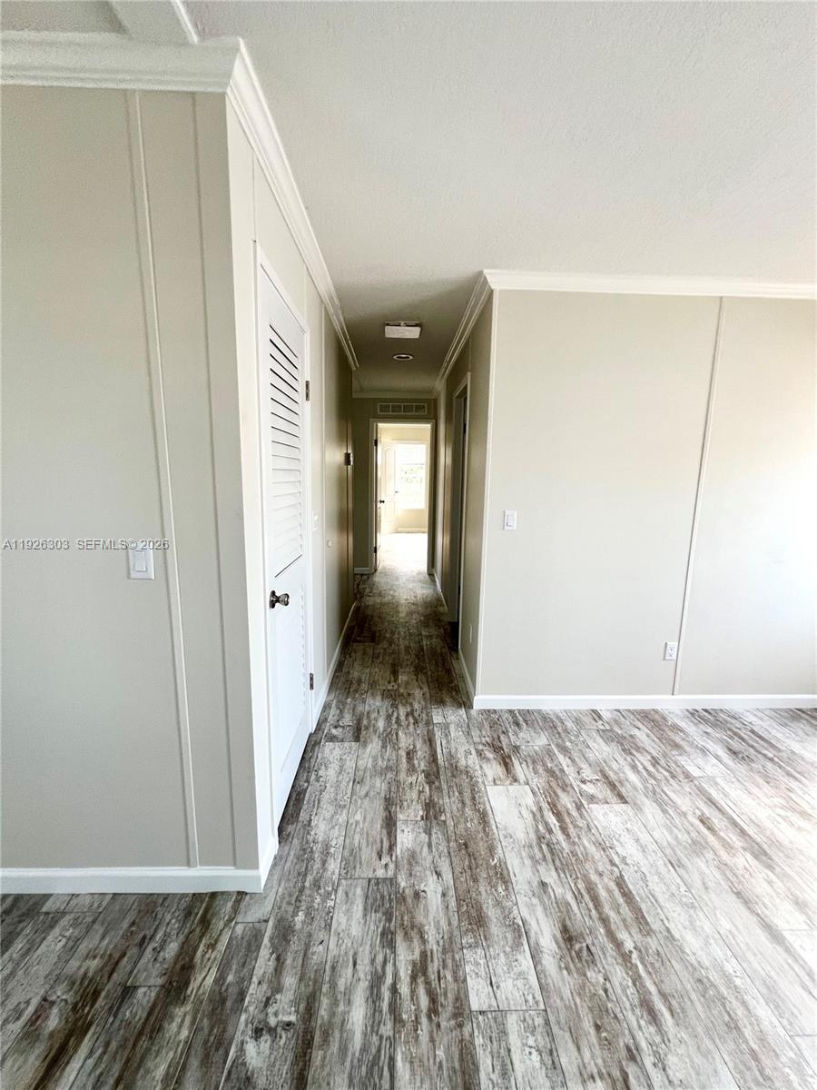 RAVENSWOOD ESTATES & MARI - Residential