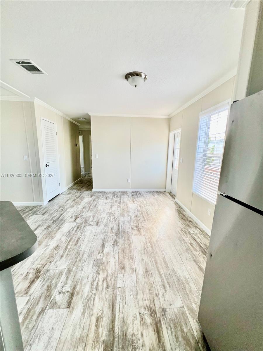 RAVENSWOOD ESTATES & MARI - Residential