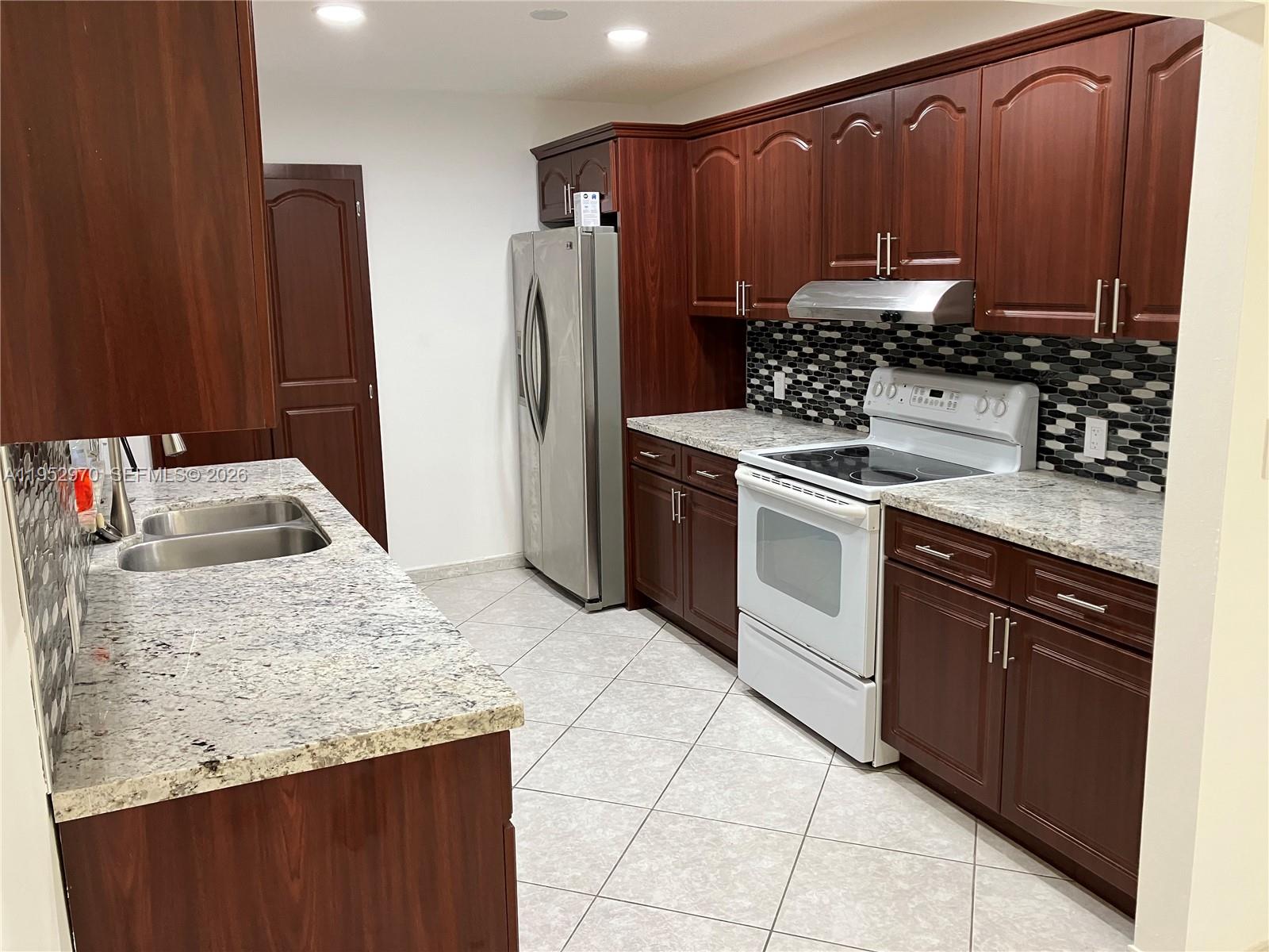 PALMLAND HOMES SOUTH NO 7 - Residential