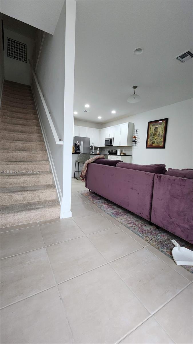 RIVER GARDENS - Residential
