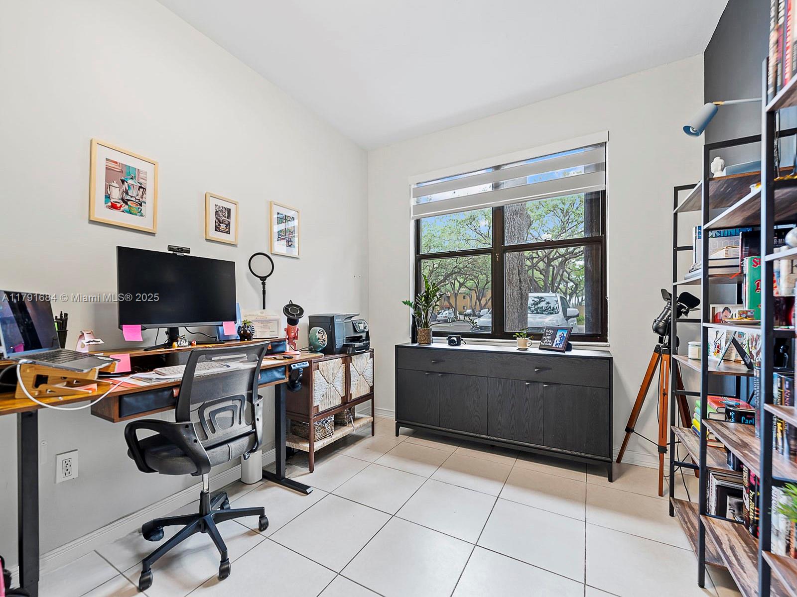 15533 N Miami Lakeway N 101-19