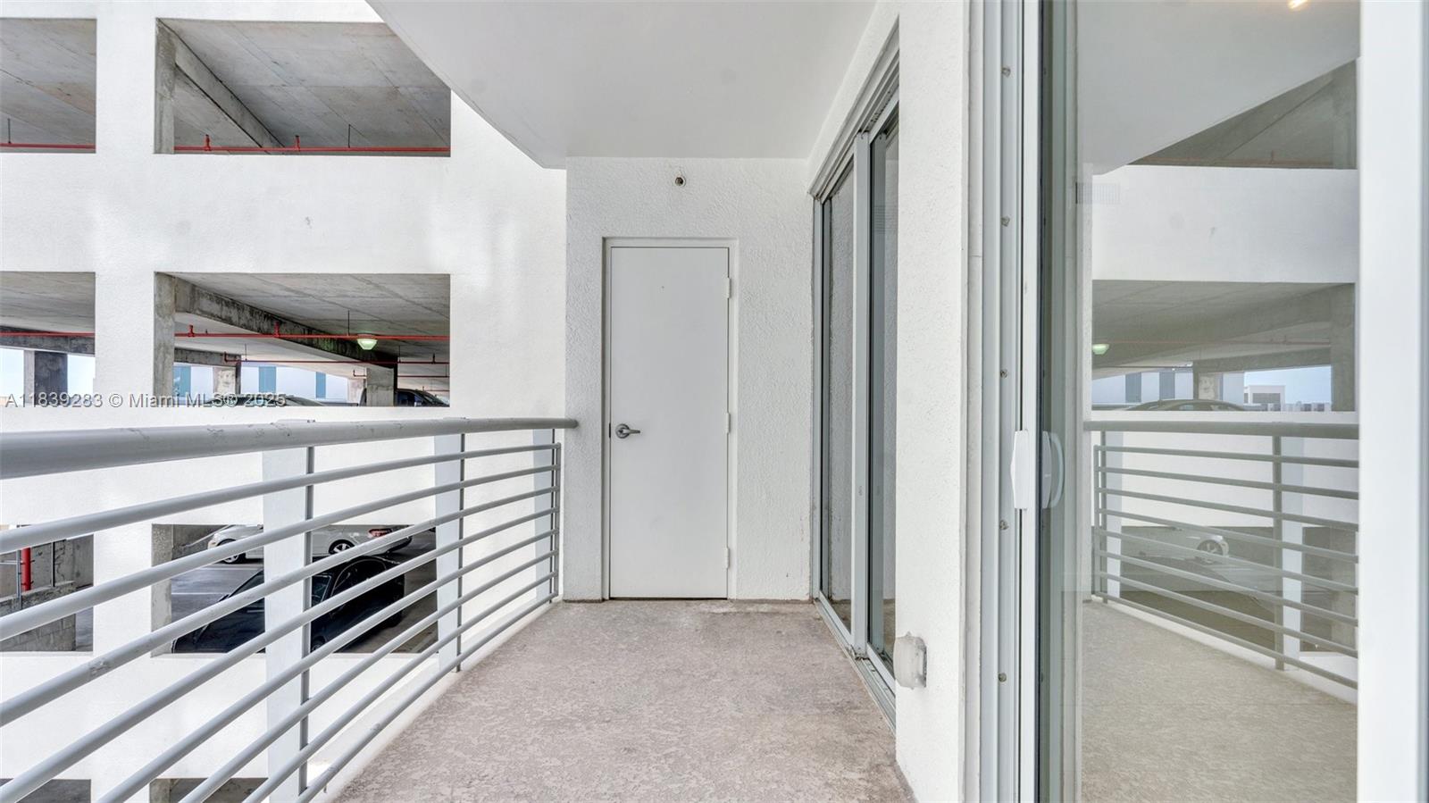 RADIUS CONDO - Residential Lease