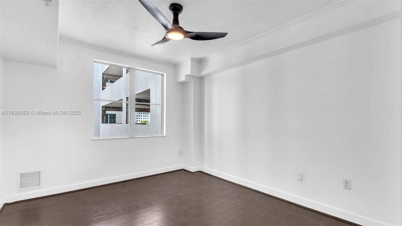 RADIUS CONDO - Residential Lease