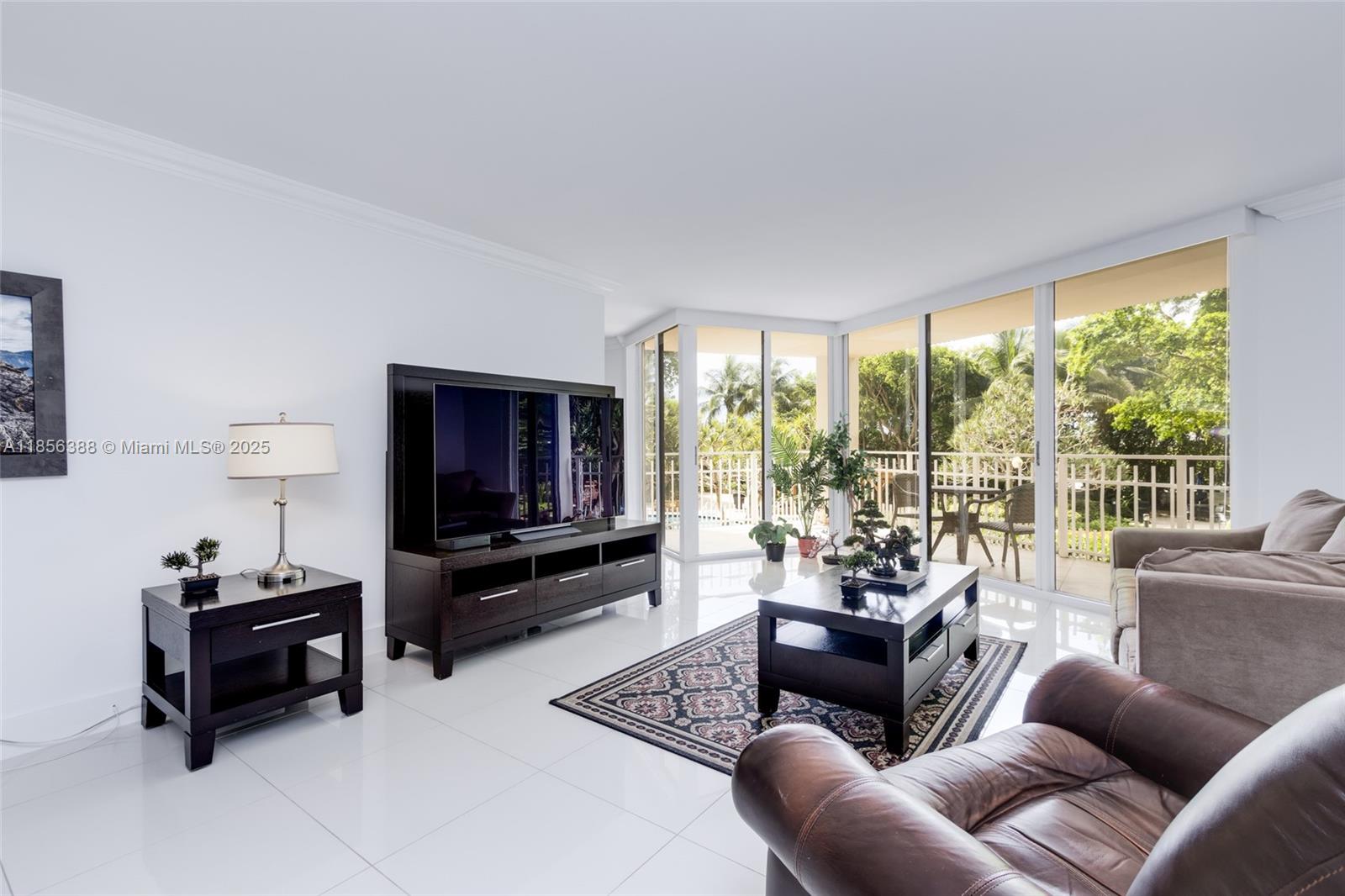 TOWERS OF QUAYSIDE CONDO - Residential