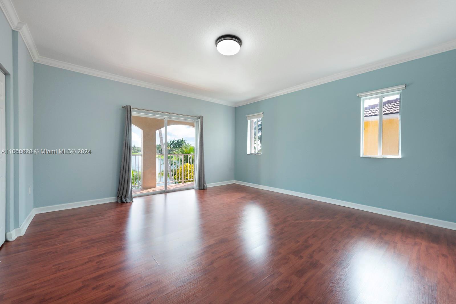 TWIN LAKE SHORES EAST - Residential Lease