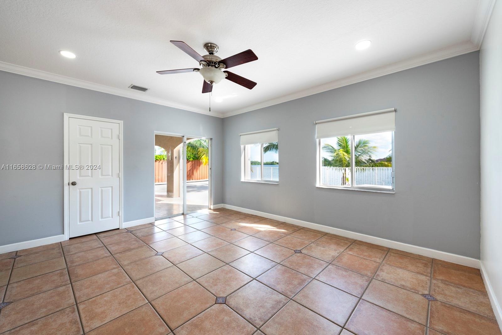 TWIN LAKE SHORES EAST - Residential Lease