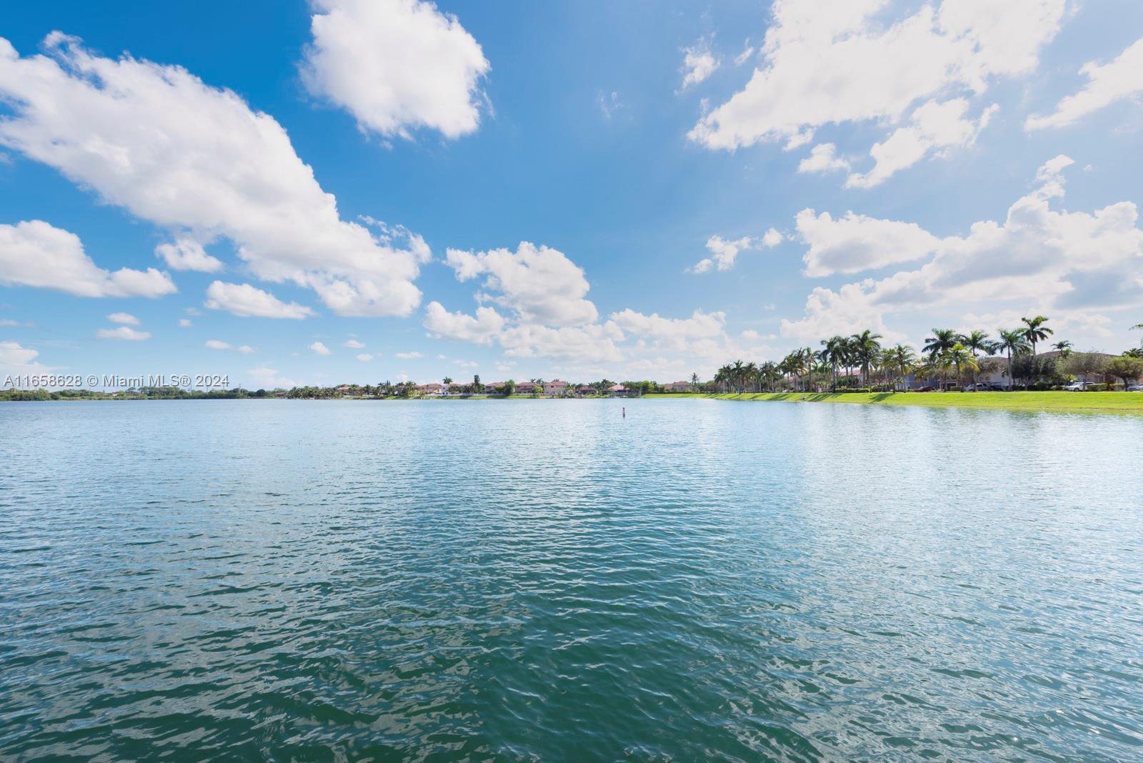 TWIN LAKE SHORES EAST - Residential Lease