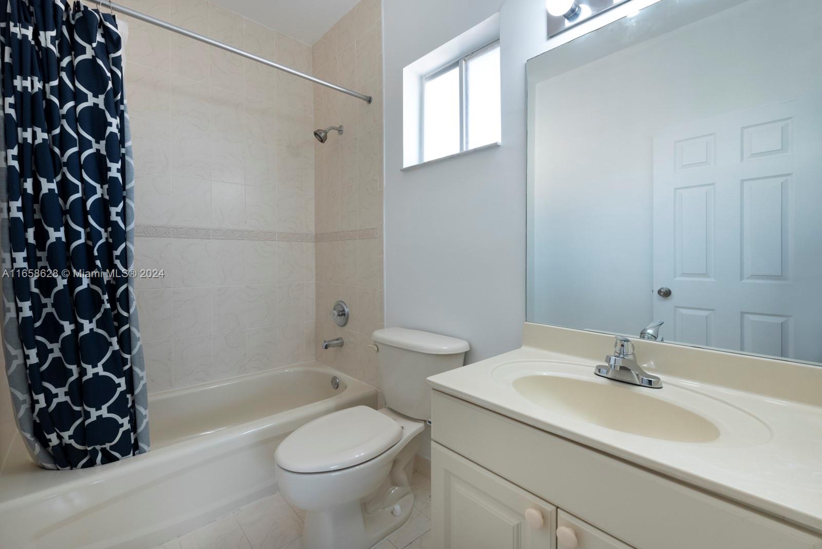 TWIN LAKE SHORES EAST - Residential Lease