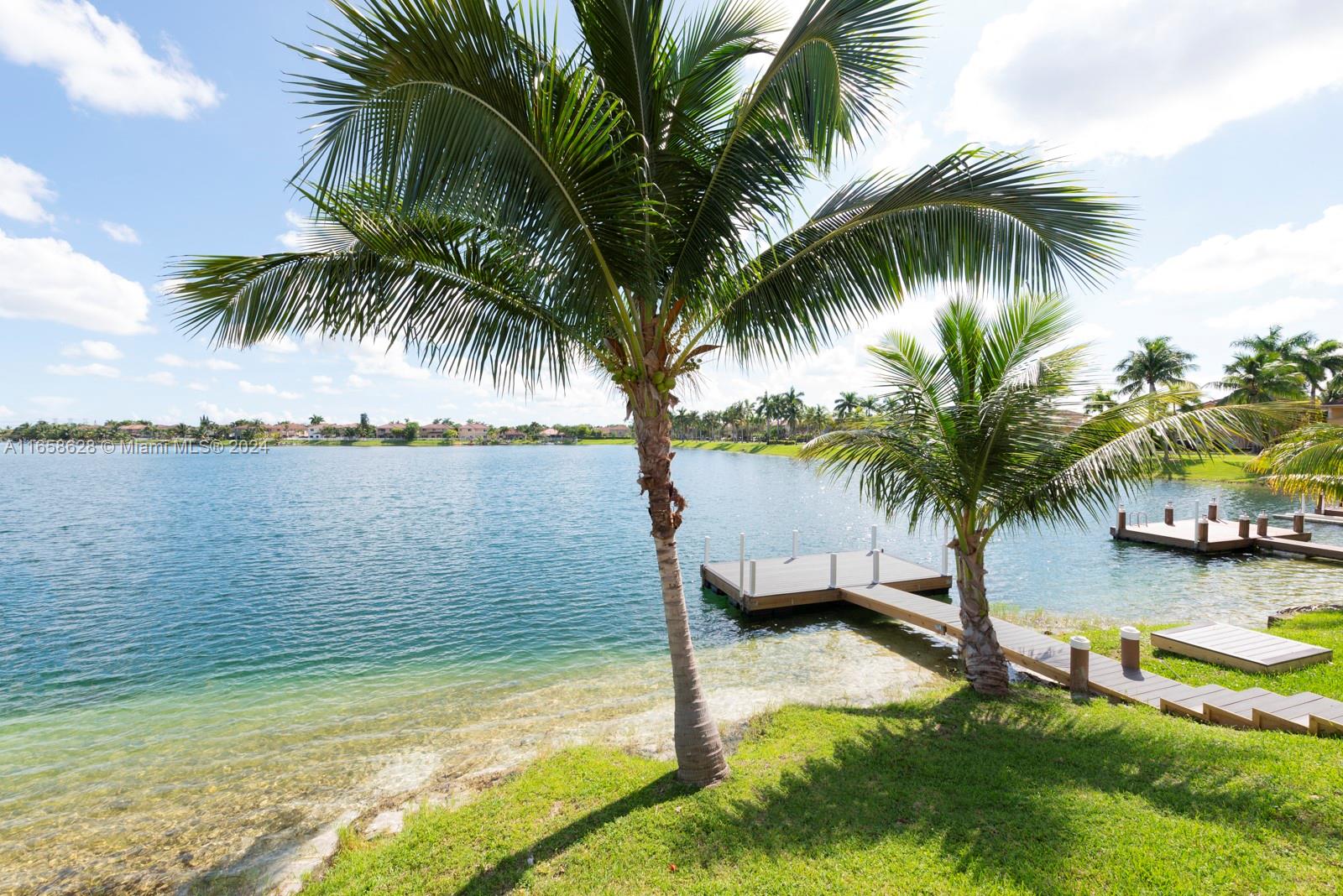 TWIN LAKE SHORES EAST - Residential Lease