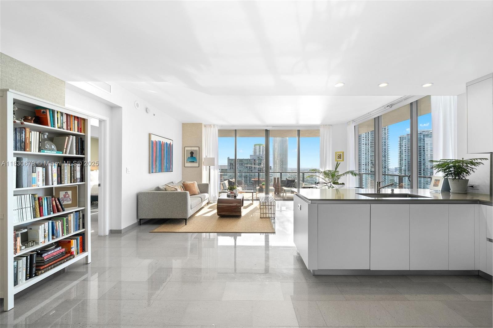 68 SE 6th St 2512