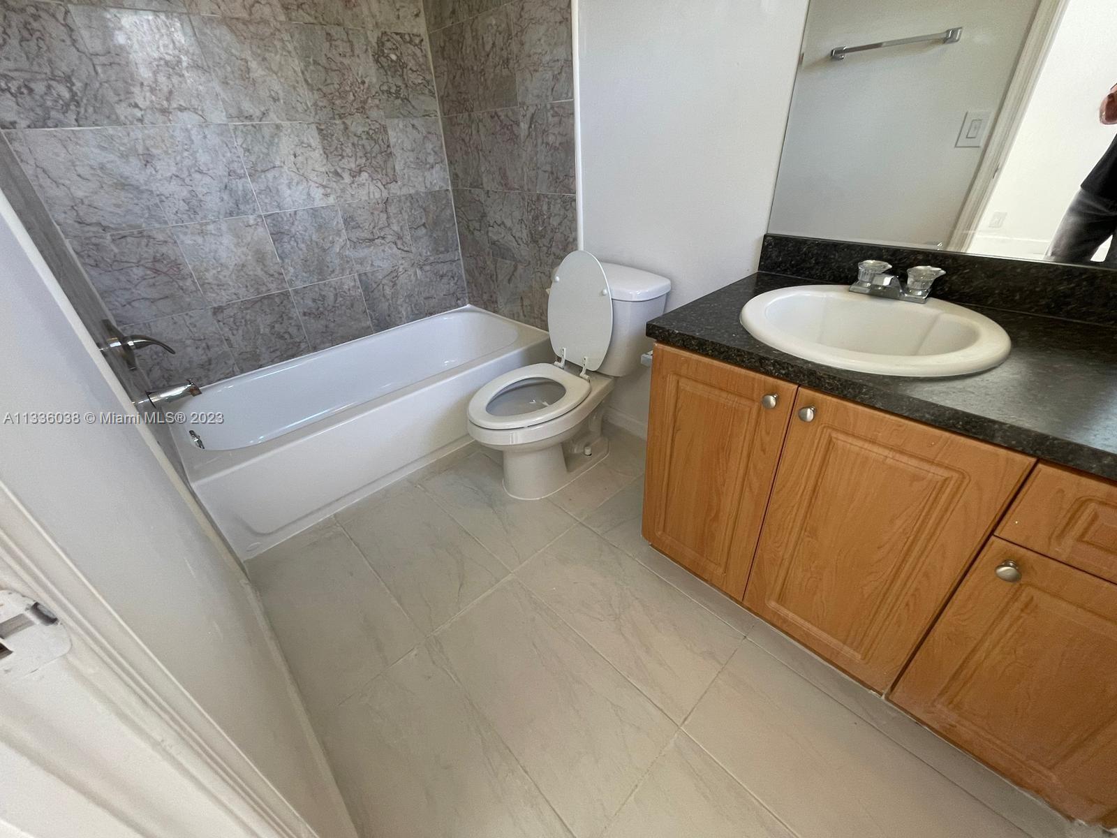 FUSION GARDENS CONDO - Residential Lease