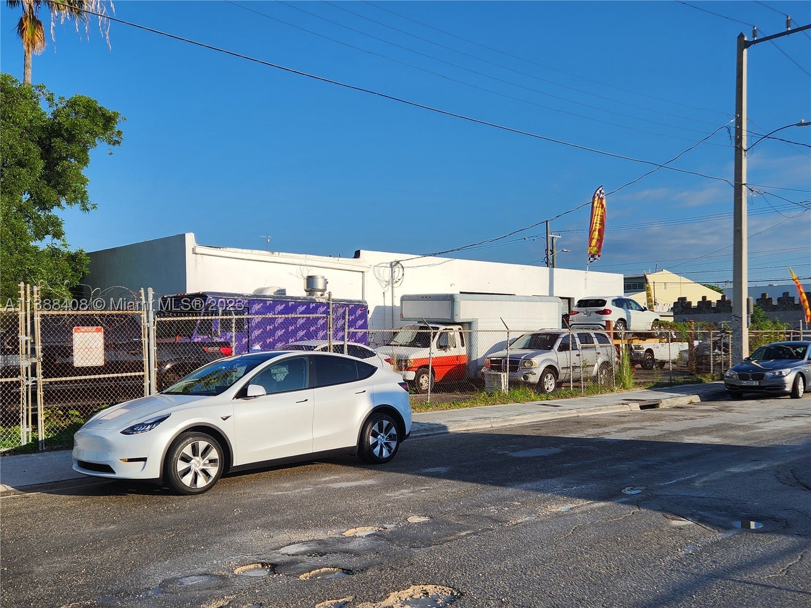 60 NW 20th St