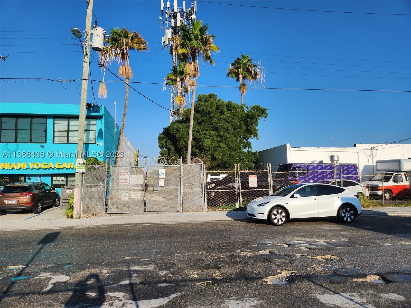 60 NW 20th St