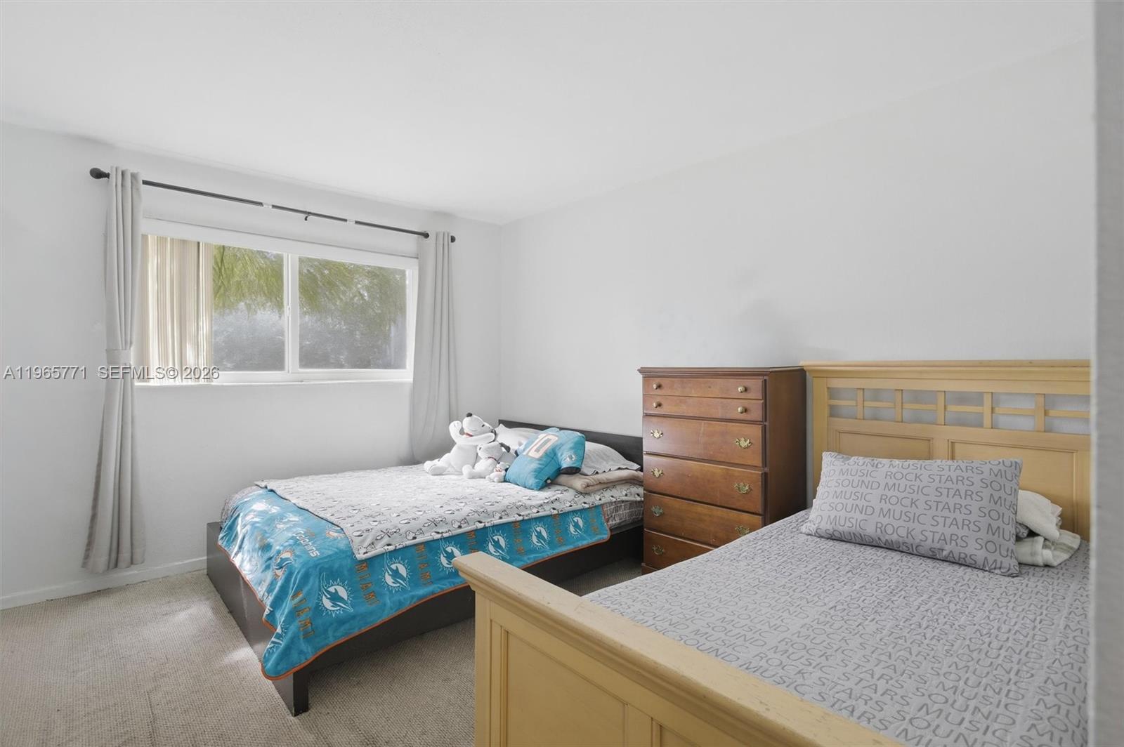 VILLAS OF MIAMI LAKES CON - Residential