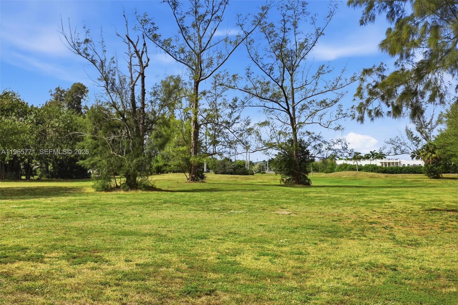 VILLAS OF MIAMI LAKES CON - Residential