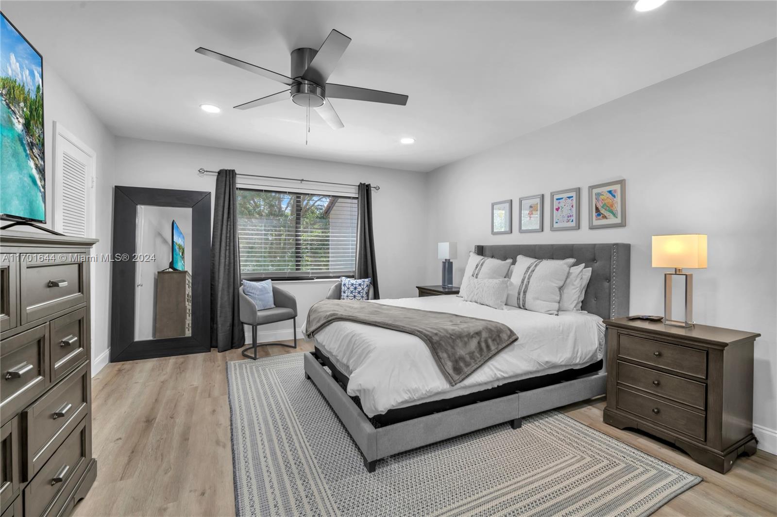 GREENS OF BOCA LAGO CONDO - Residential