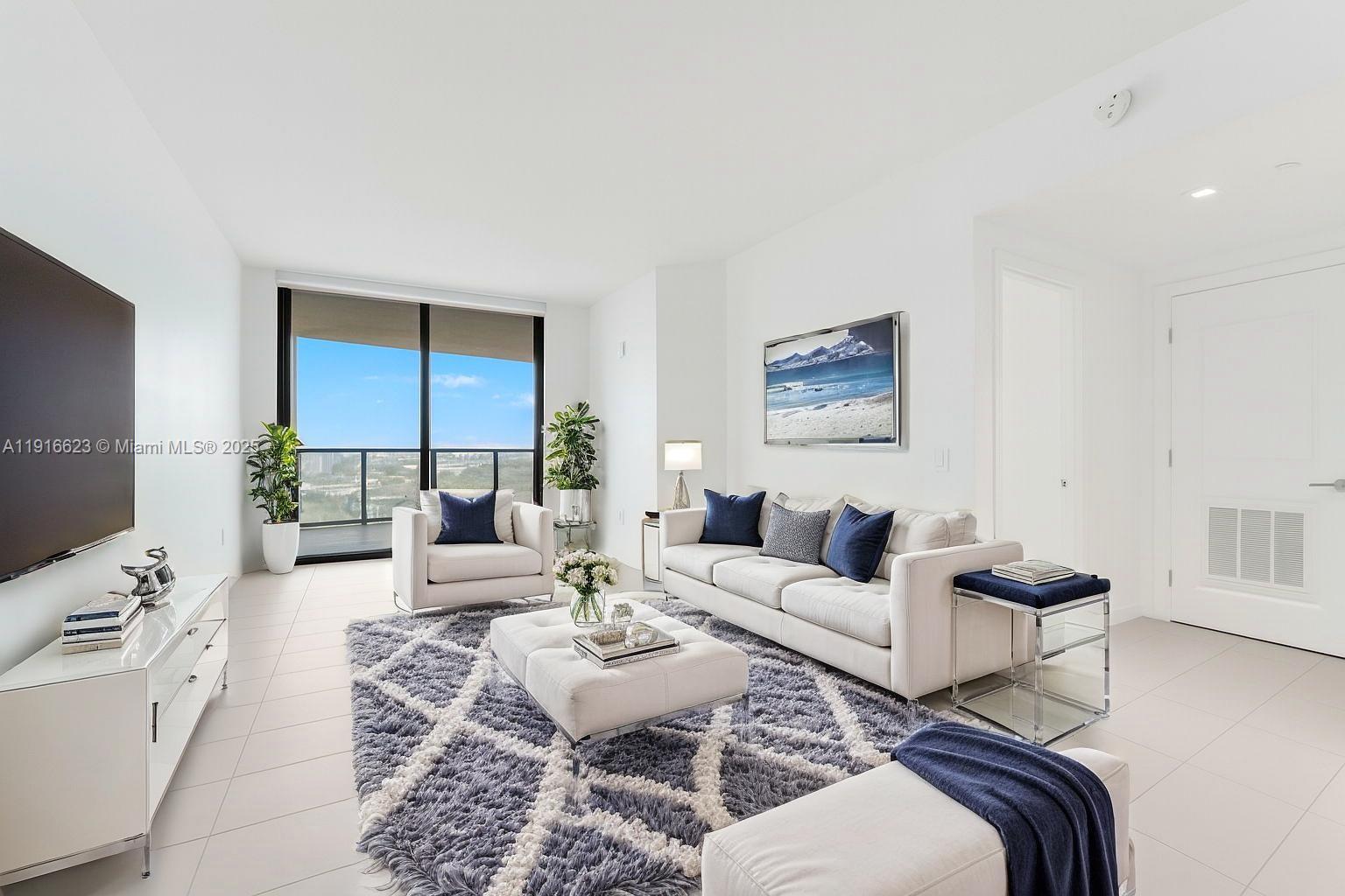 1600 NE 1st Ave 3315