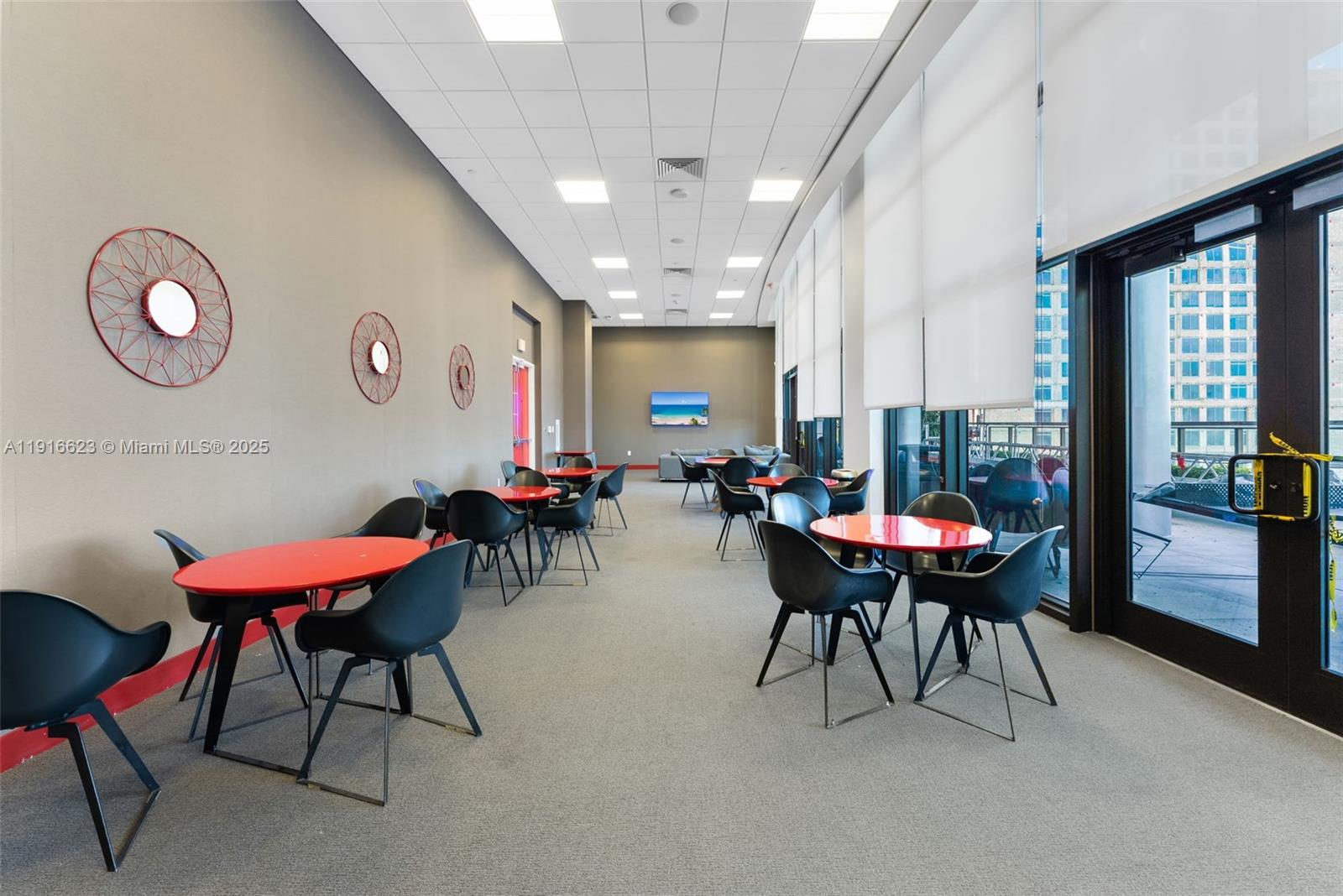 CANVAS CONDO - Residential