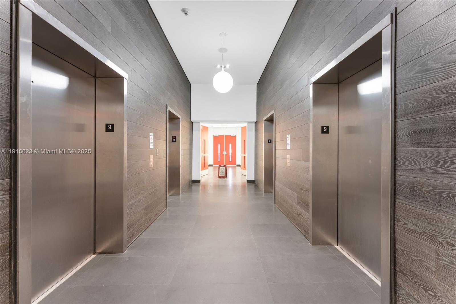 CANVAS CONDO - Residential