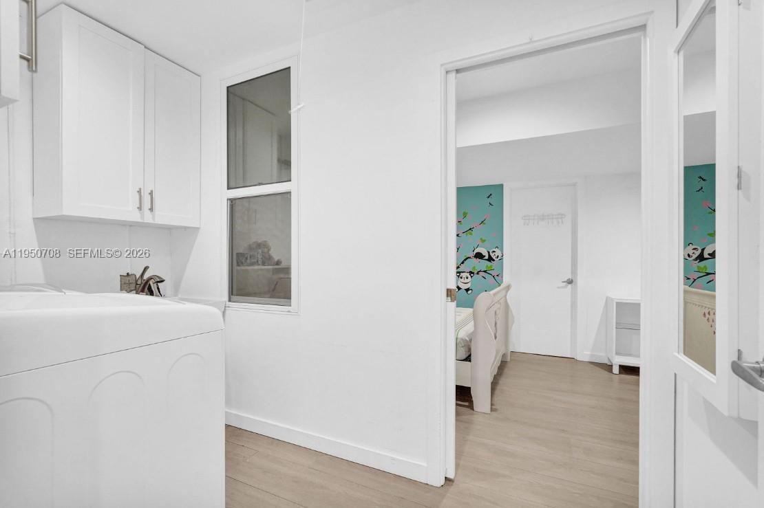 KINGS COURT WEST - Residential