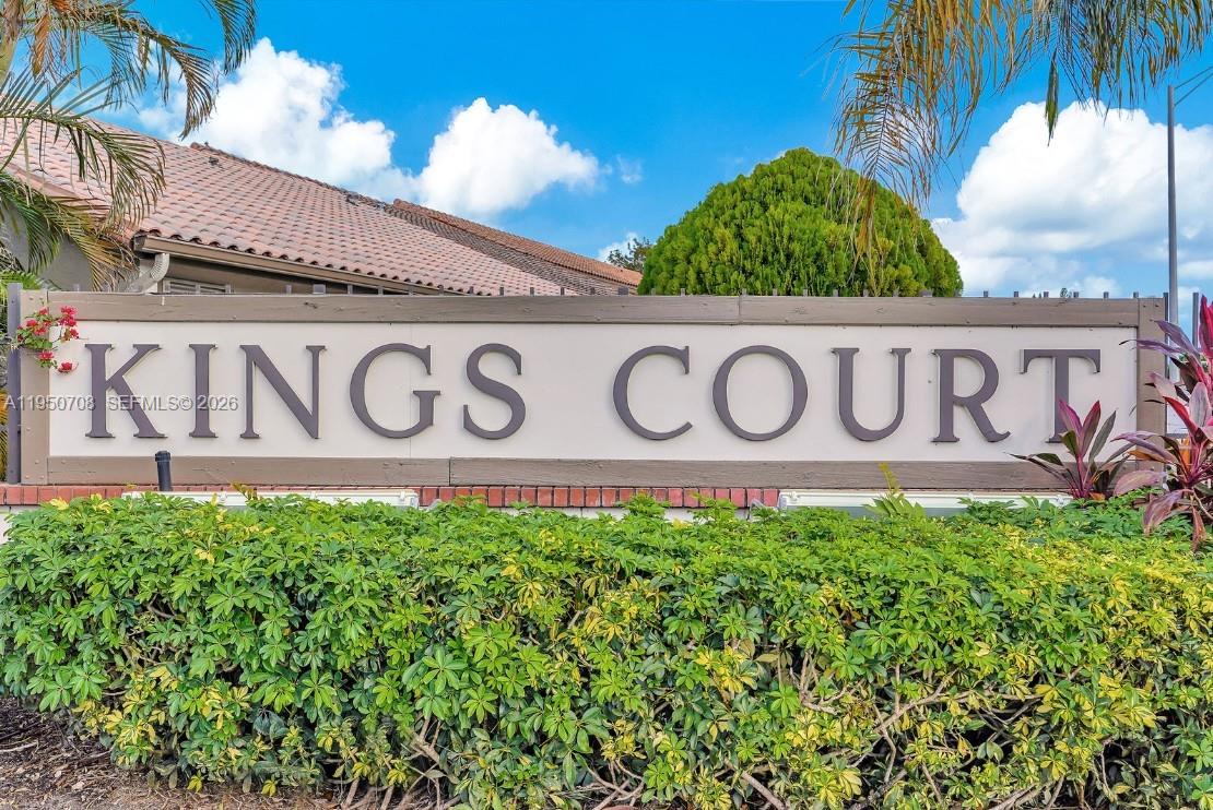 KINGS COURT WEST - Residential