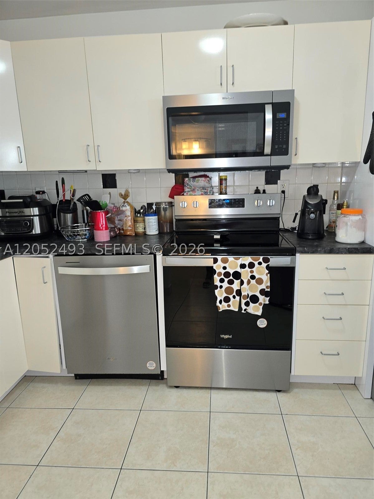 1901 Brickell Ave B504