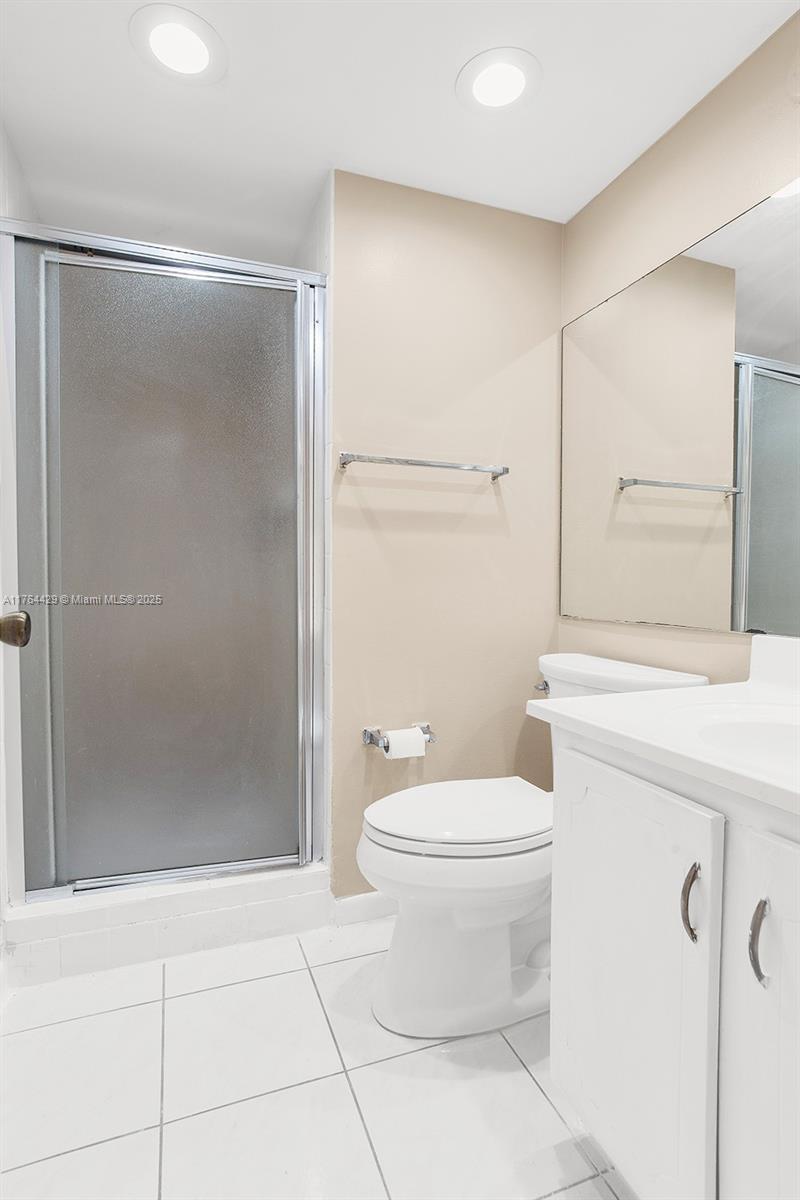 ISLE OF SANDALFOOT CONDO - Residential