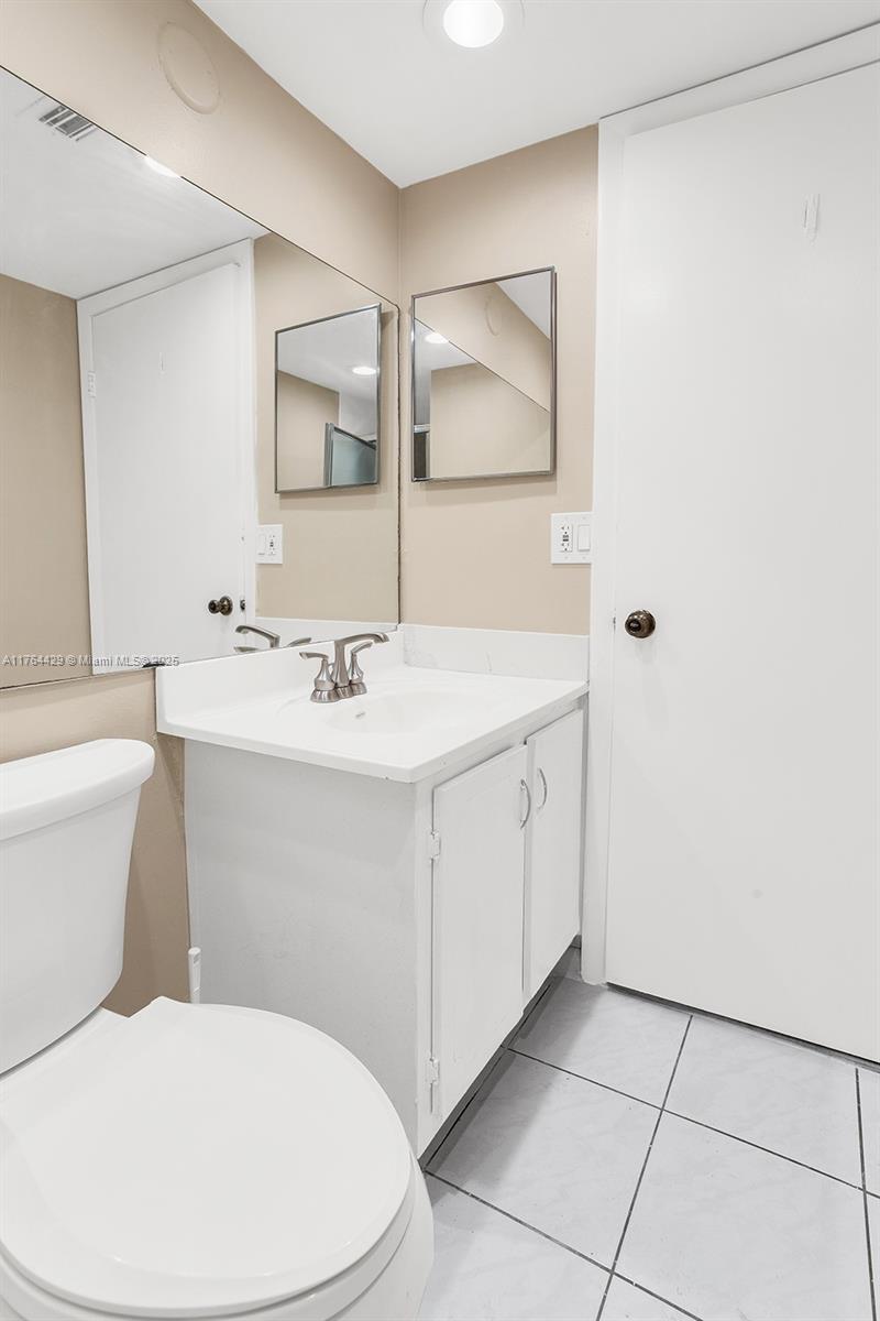 ISLE OF SANDALFOOT CONDO - Residential