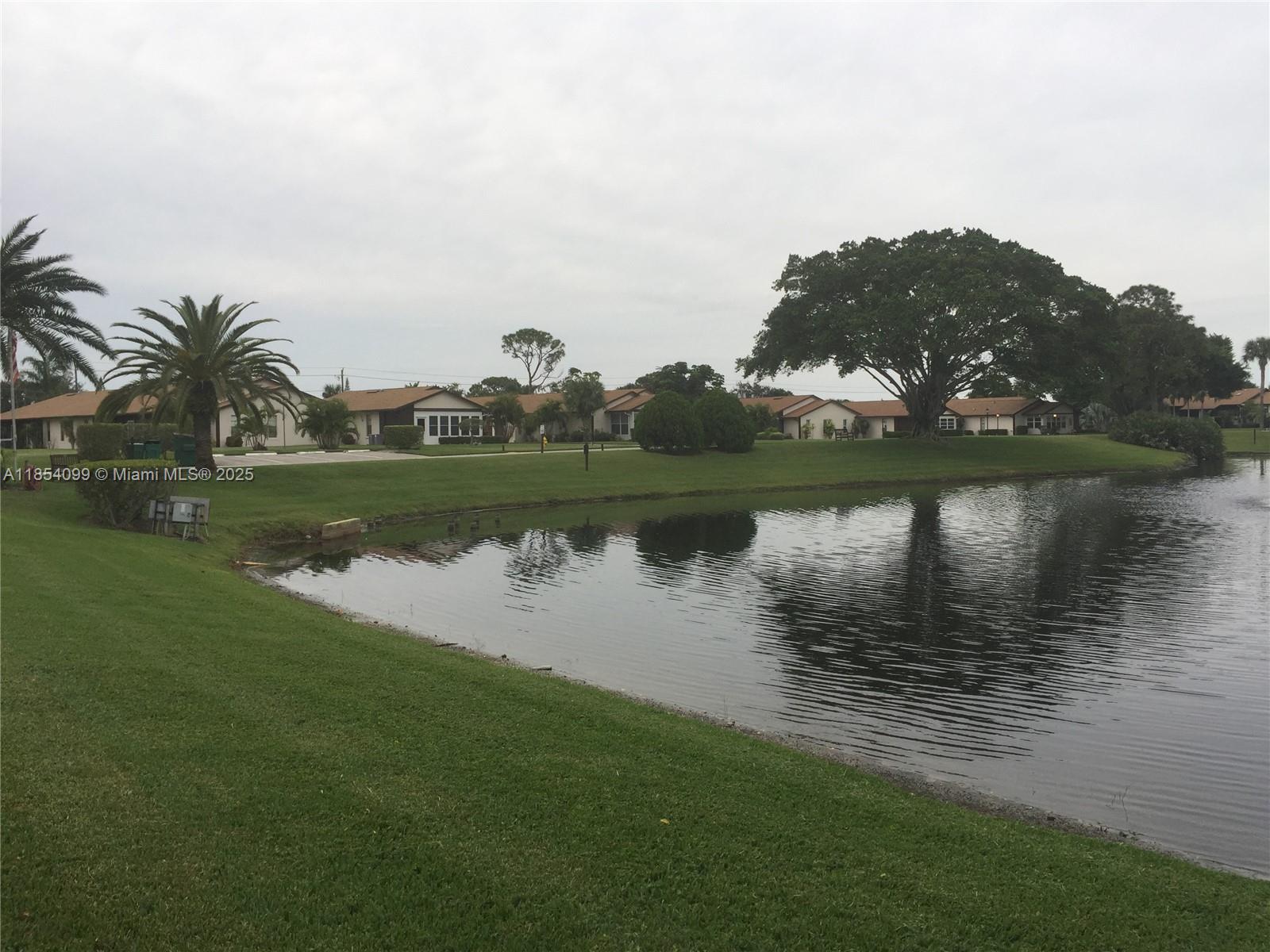 TWIN LAKES SOUTH & TOWN V - Residential