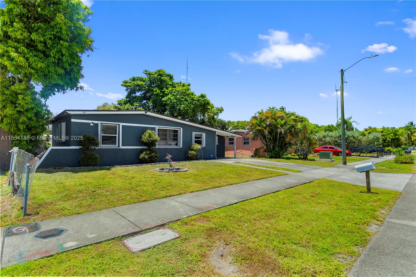 3760 SW 47th Ave