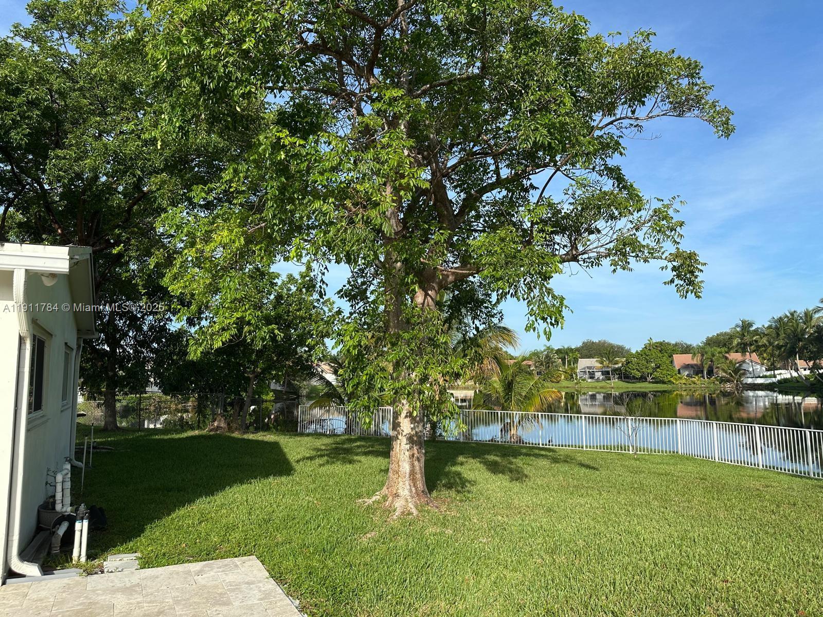 NOB HILL ESTATES 1 SEC - Residential