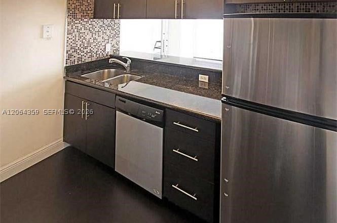 7601 E Treasure Dr 921
