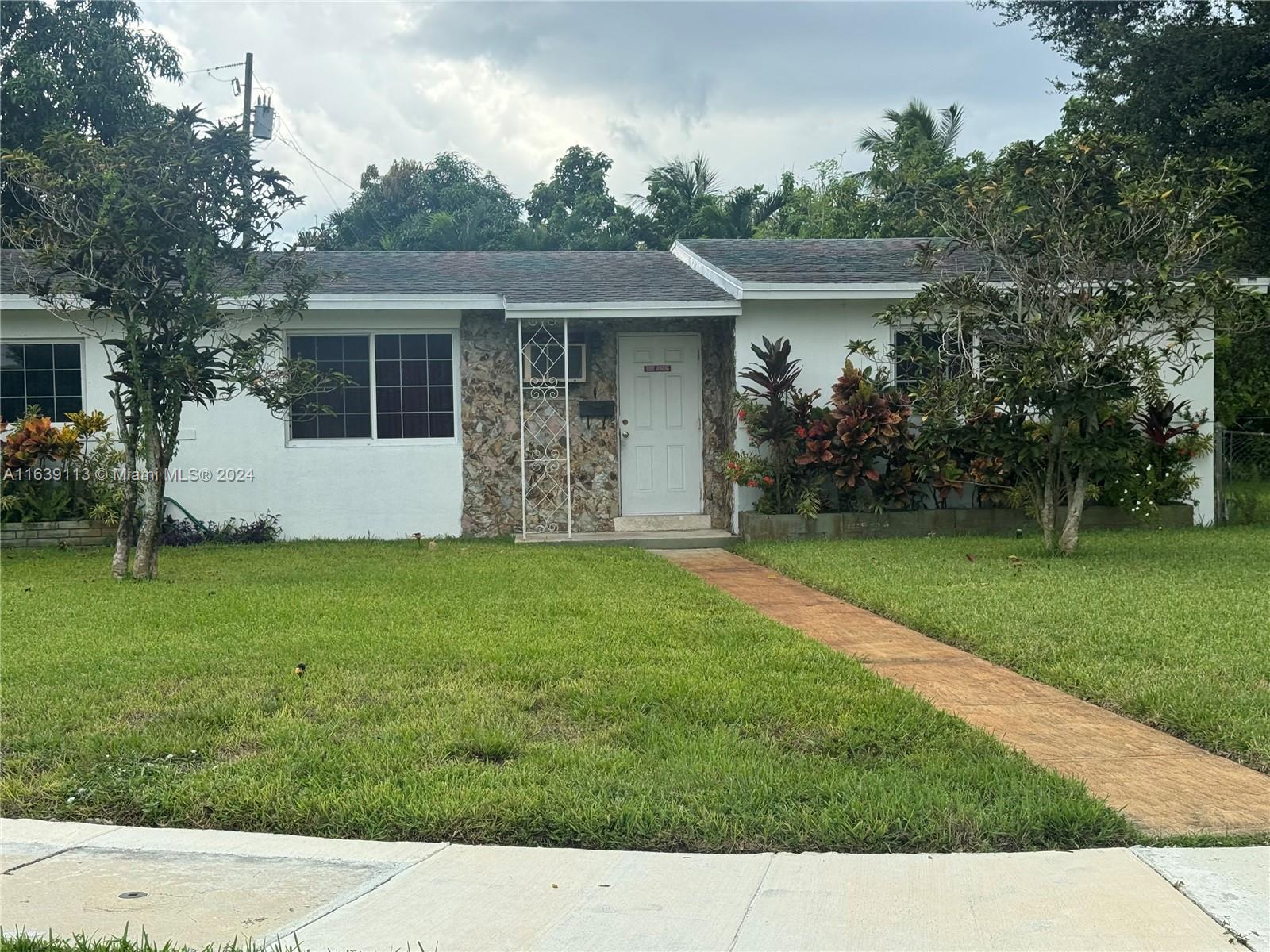 Property for Sale at 798 Nw 179th St, Miami Gardens, Broward County, Florida - Bedrooms: 4 
Bathrooms: 3  - $569,000