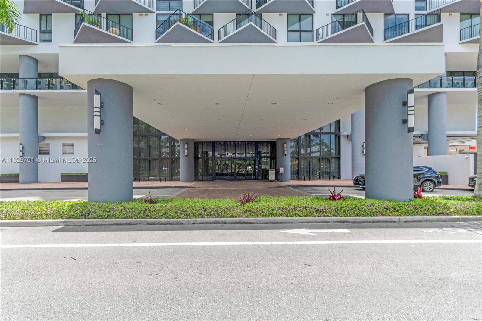 5252 PASEO CONDO - Residential