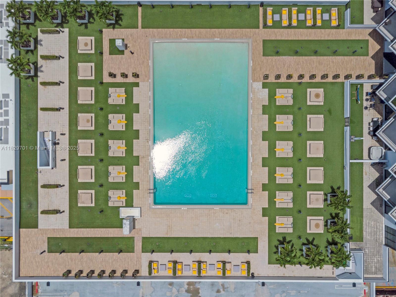 5252 PASEO CONDO - Residential