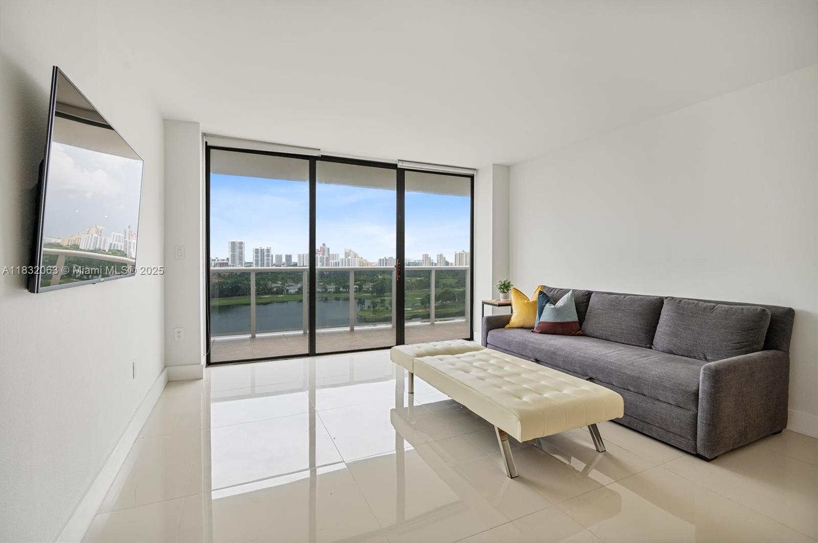 AVENTURA ELDORADO CONDO - Residential