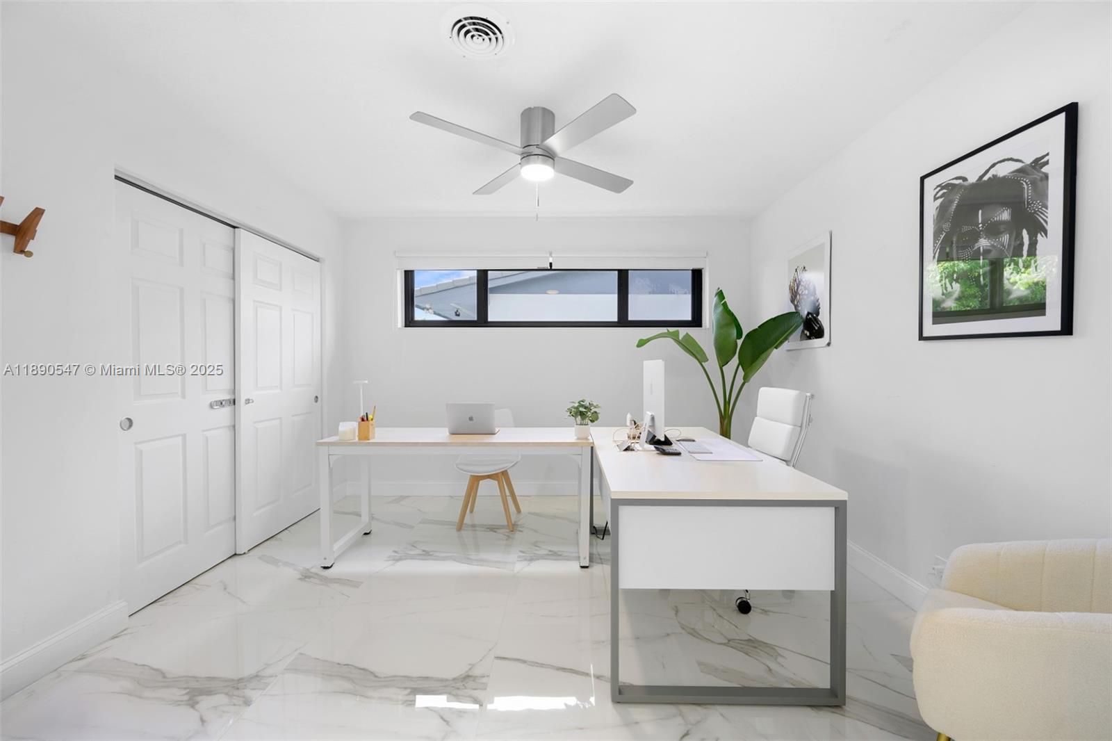 SKY LAKE - Residential Lease