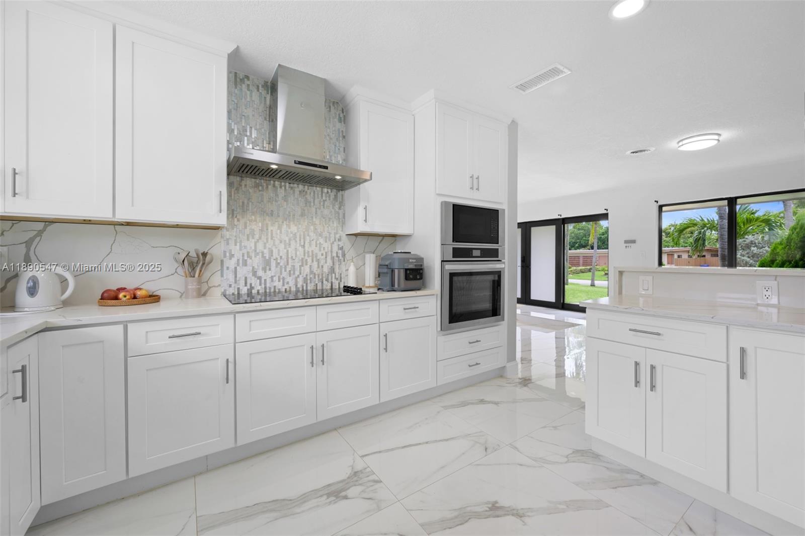 SKY LAKE - Residential Lease