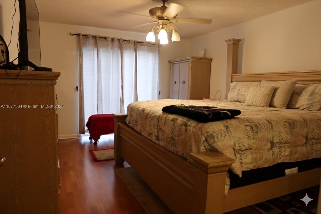 LAKESIDE SOUTH - Residential