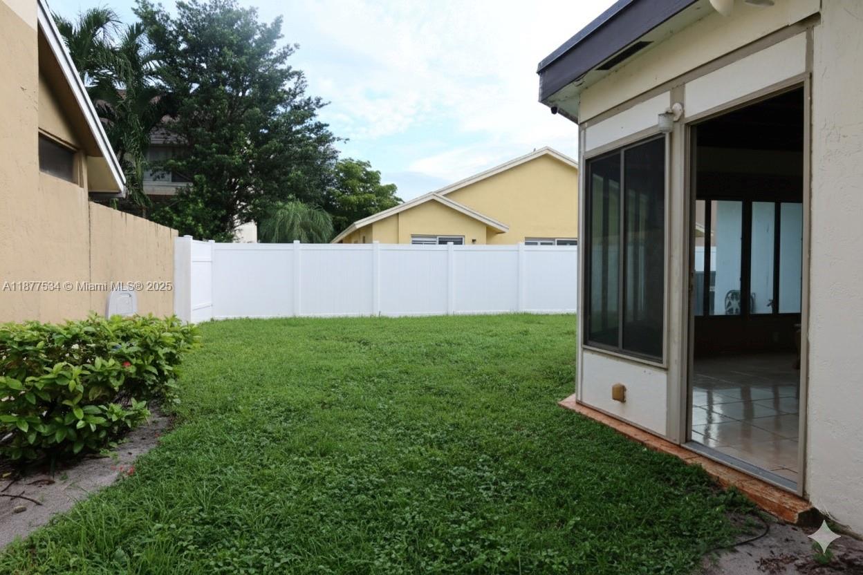 LAKESIDE SOUTH - Residential