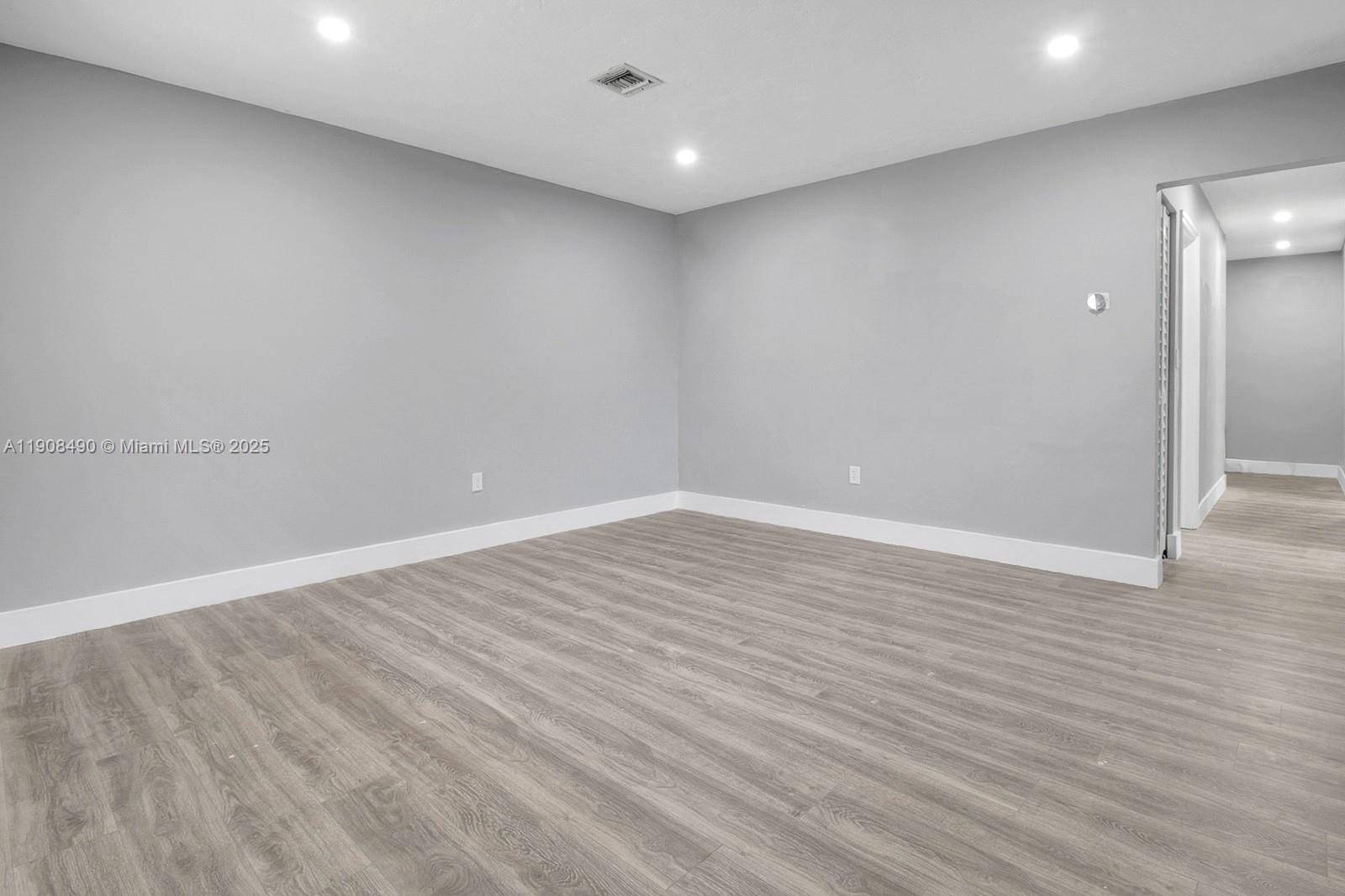 MYERS SUB 1ST ADDN - Residential Income