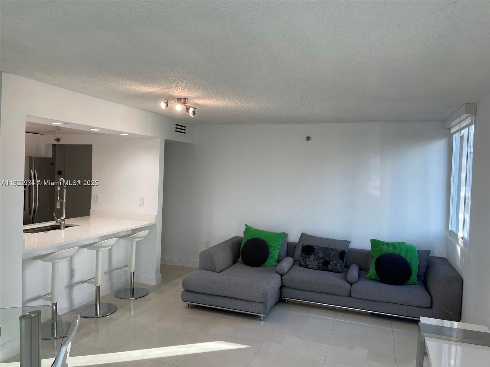 800 N Miami Ave E-504