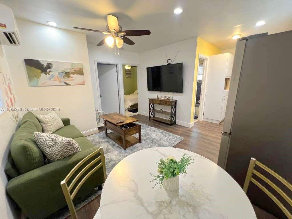 OPA LOCKA PLAT NO 3 REV - Residential