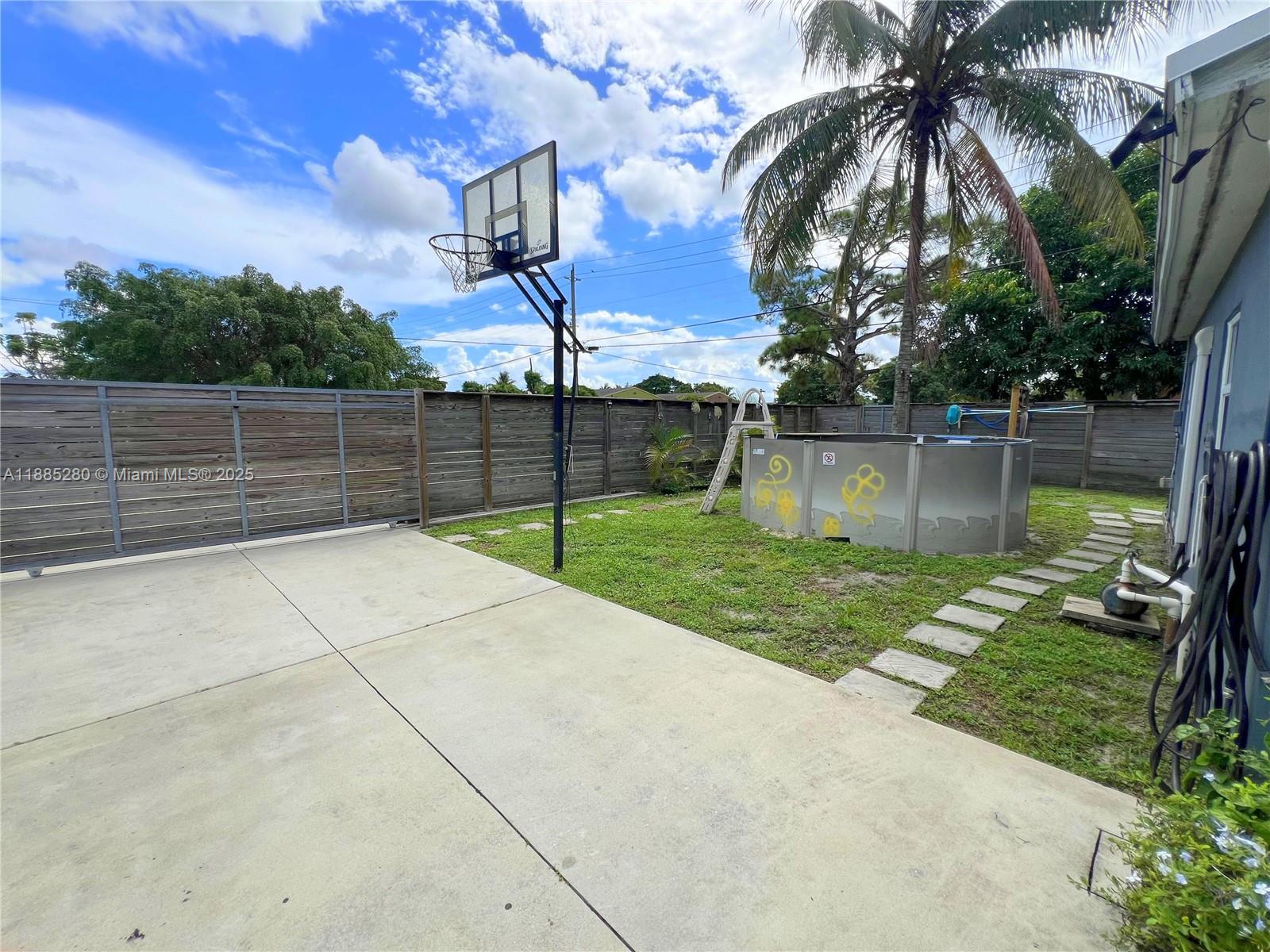 OPA LOCKA PLAT NO 3 REV - Residential