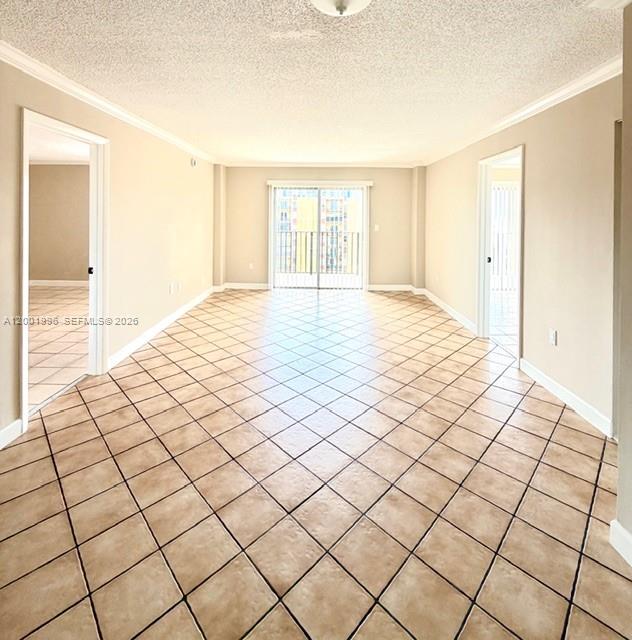 SUNSET VILLAS NO 3 CONDO- - Residential Lease