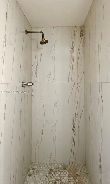 SUNSET VILLAS NO 3 CONDO- - Residential Lease