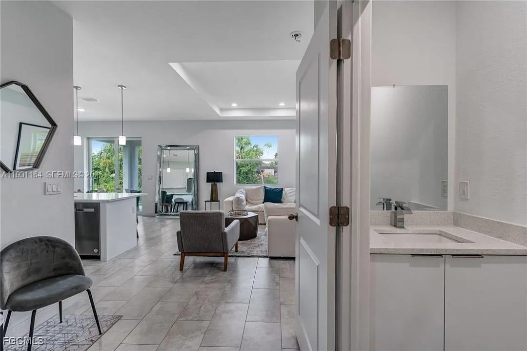 PORT LABEL - Residential