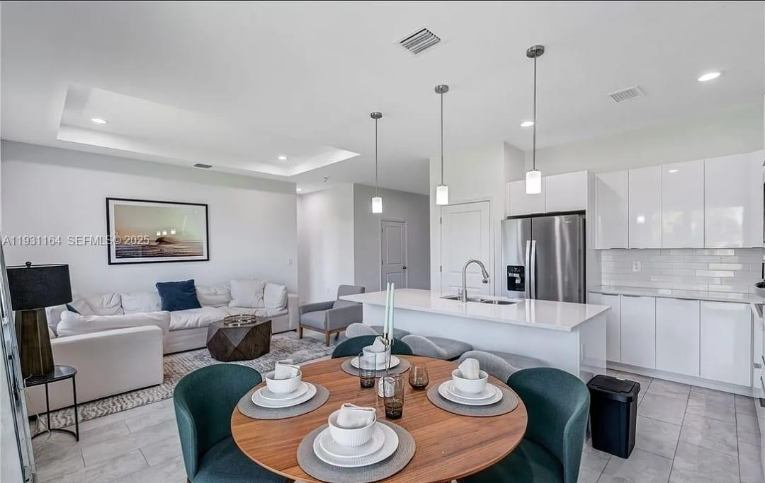 PORT LABEL - Residential