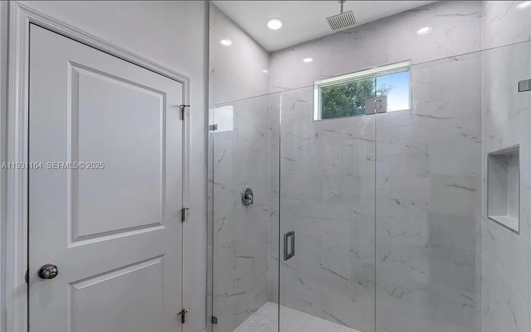 PORT LABEL - Residential