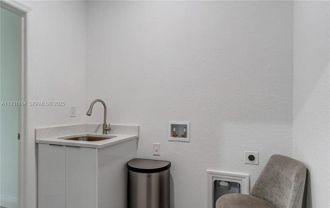 PORT LABEL - Residential